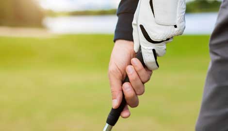 What Is the Golf Grip Interlock, And How Does It Work