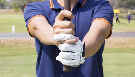What is The Golf Grip Overlap, And How Does It Work