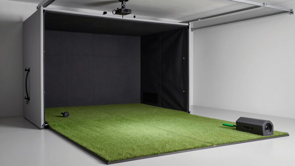 What Should You Look for in the Best Garage Golf Simulator?